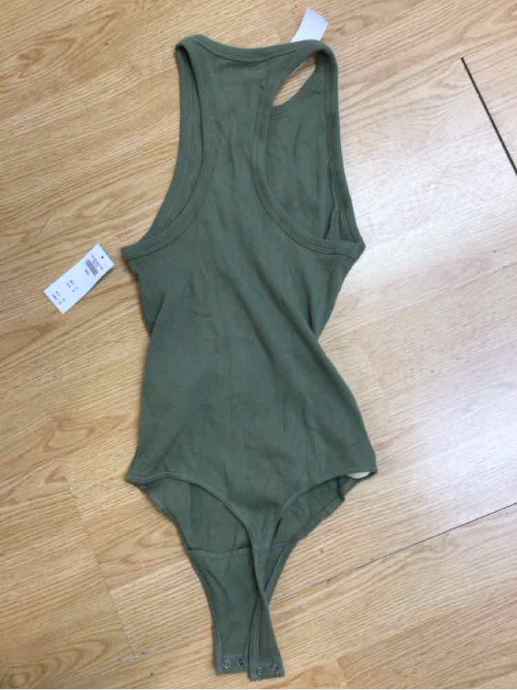 ABERCROMBIE & FITCH SIZE SMALL Ladies TOP