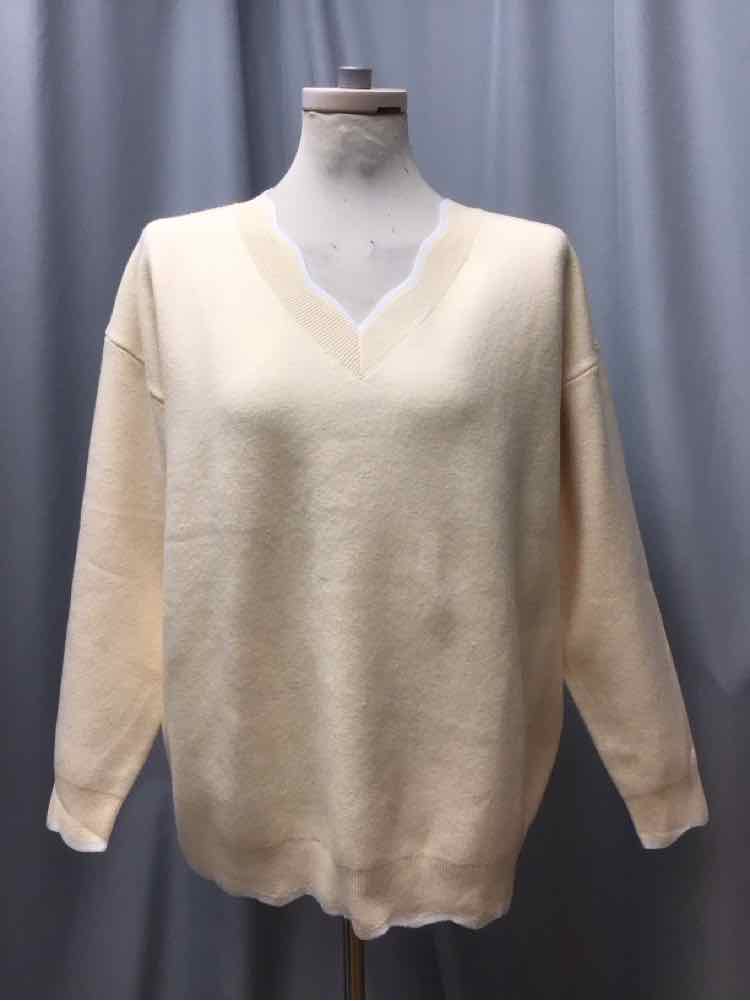 AROLINA SIZE MEDIUM Ladies TOP