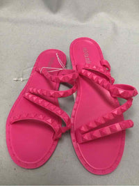 OLIVIA MILLER SIZE 7 Ladies SHOES