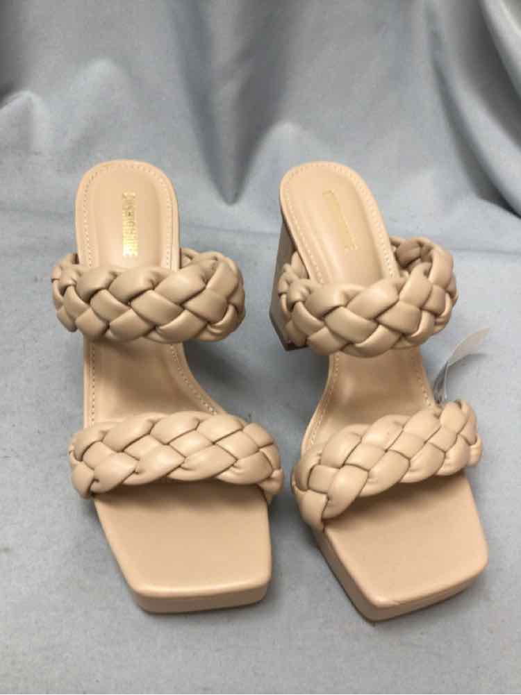 CUSHIONAIRE SIZE 8 1/2 Ladies SHOES