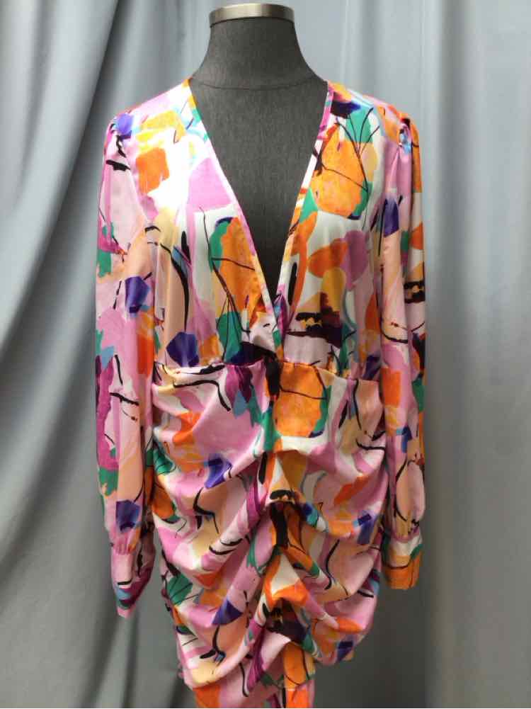 PRETTYLITTLETHING SIZE 22 Ladies DRESS