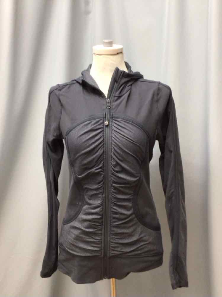 LULULEMON SIZE 8 Ladies EXERCISE