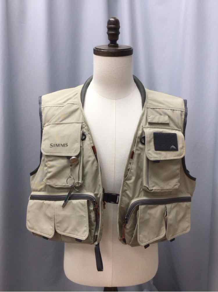 SIMMS SIZE LARGE Men's COATS