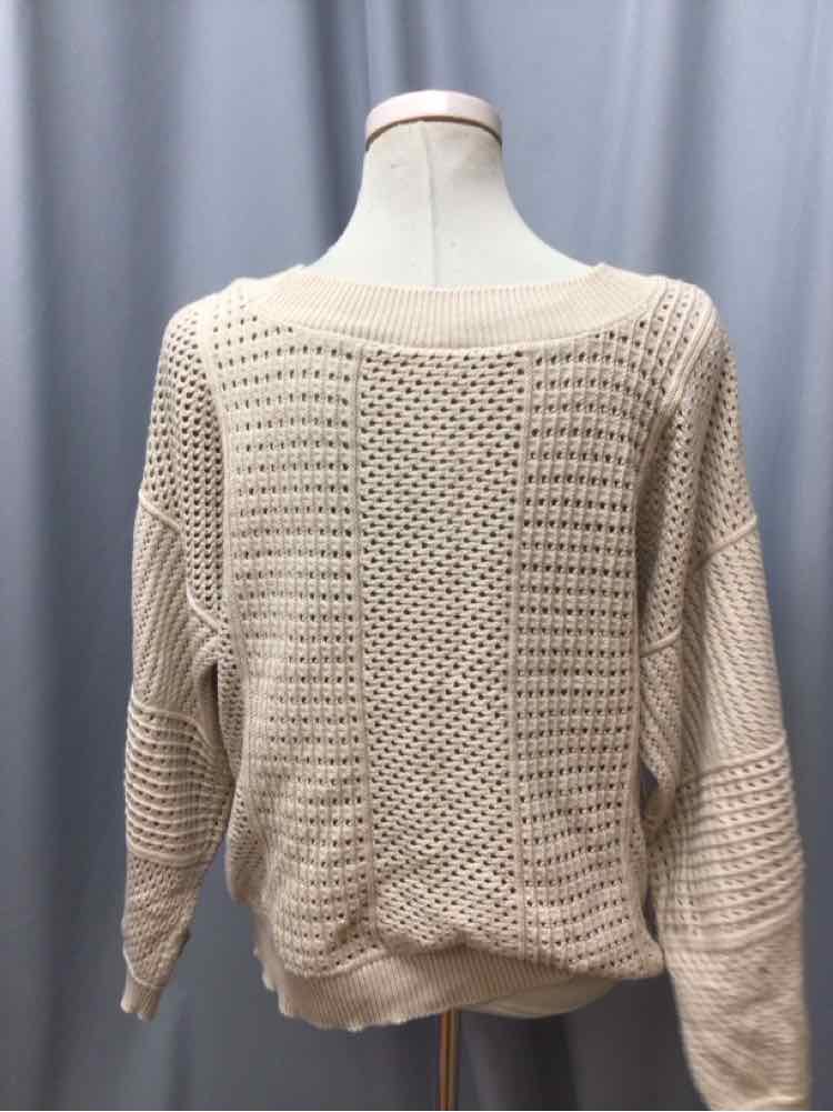 MOTH SIZE LARGE Ladies TOP