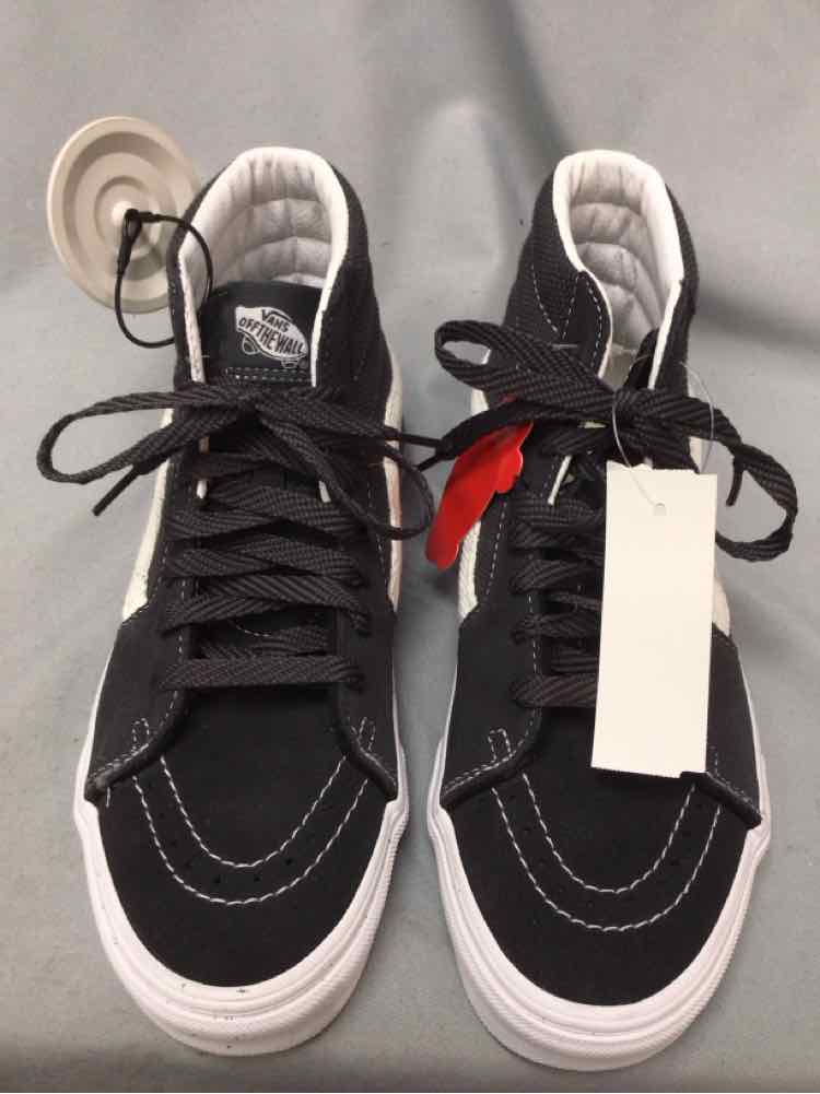 VANS SIZE 8 1/2 Ladies SHOES