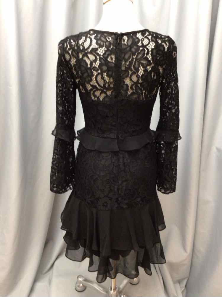 NEIMAN MARCUS SIZE 2 Ladies DRESS