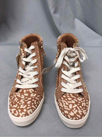 UNIVERSAL THREAD SIZE 11 Ladies SHOES