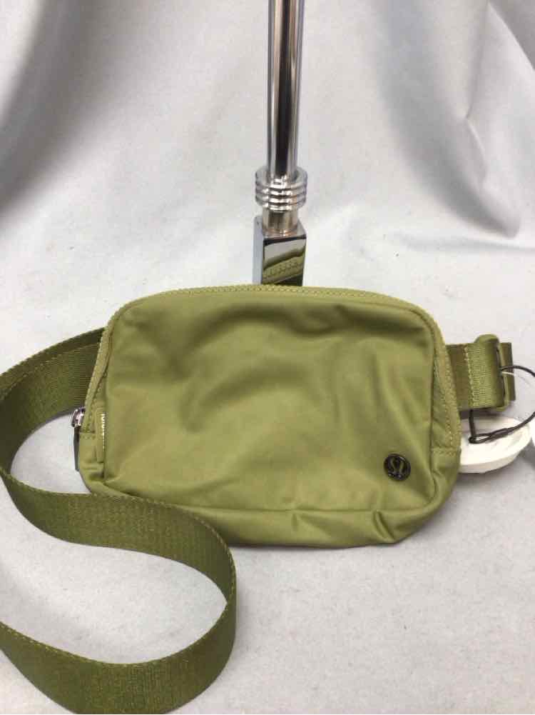 LULULEMON Ladies BAG