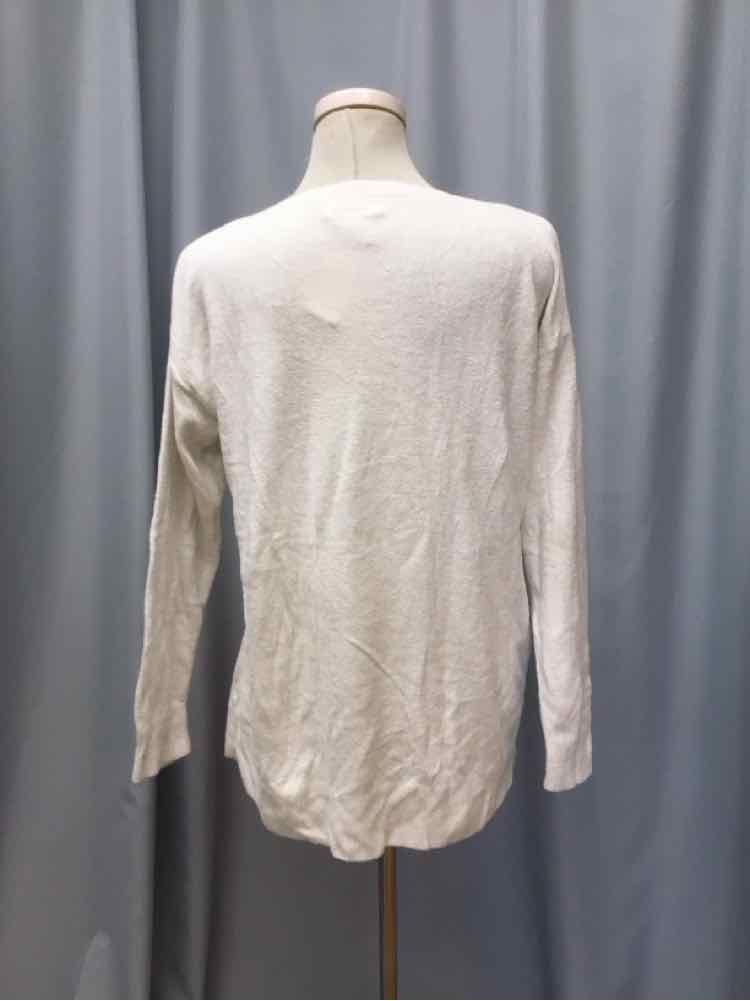 BAREFOOT DREAMS SIZE MEDIUM Ladies TOP