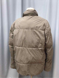 SIZE MEDIUM AMERICAN TALL Men's COATS