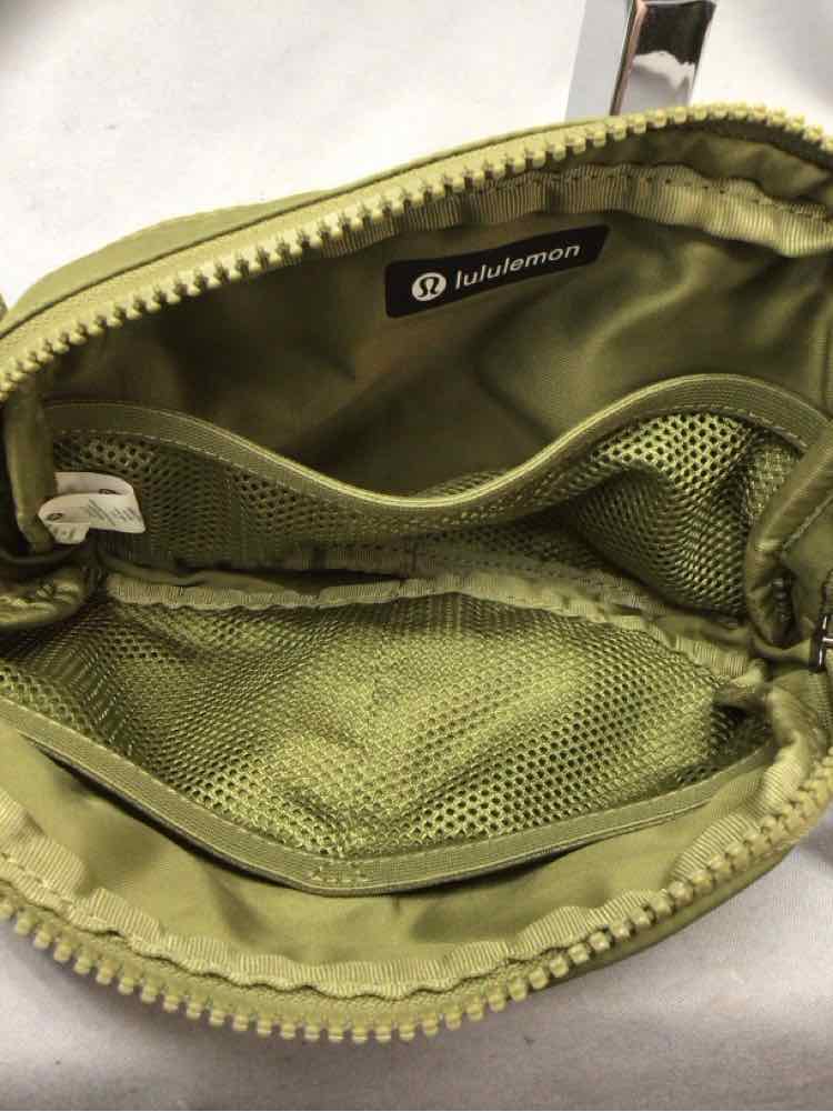 LULULEMON Ladies BAG