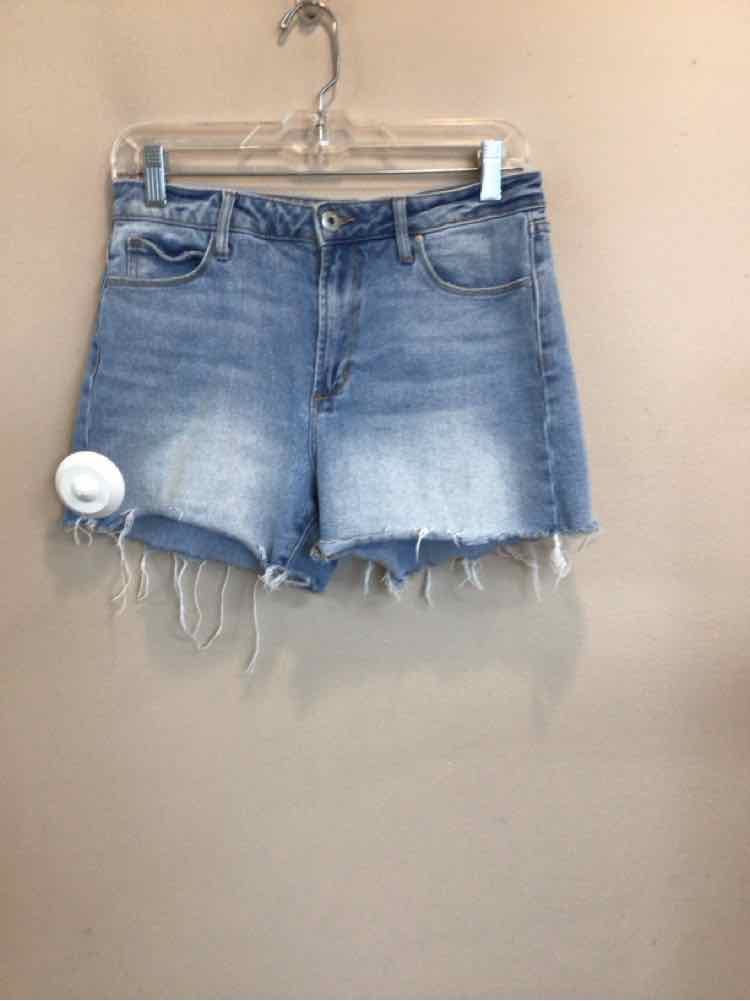 ARTICLES OF SOCIETY SIZE 27 Ladies SHORTS