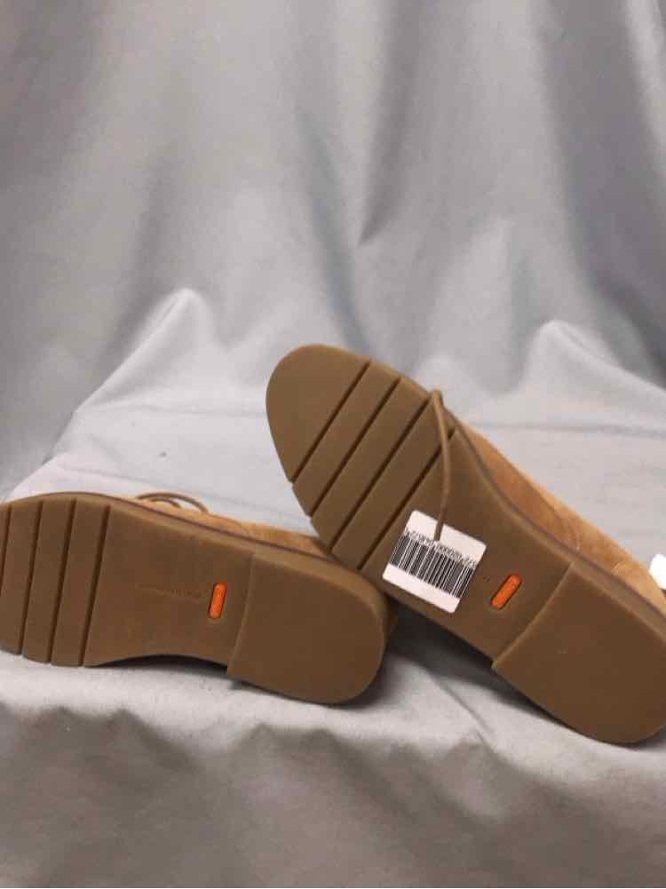 HUSH PUPPIES SIZE 7 Ladies SHOES
