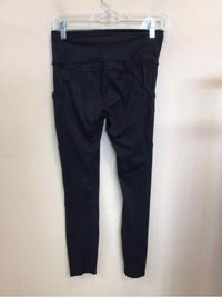 LULULEMON SIZE 6 Ladies EXERCISE