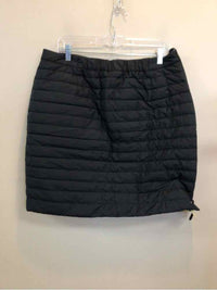 JACK WOLFSKIN SIZE LARGE Ladies SKIRT