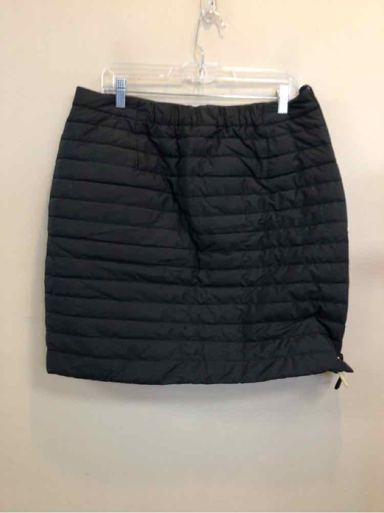 JACK WOLFSKIN SIZE LARGE Ladies SKIRT