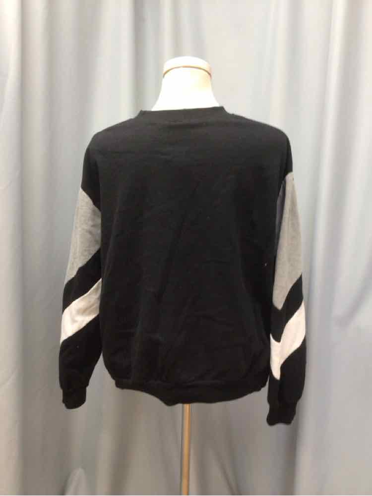 FRIENDS SIZE MEDIUM Ladies TOP