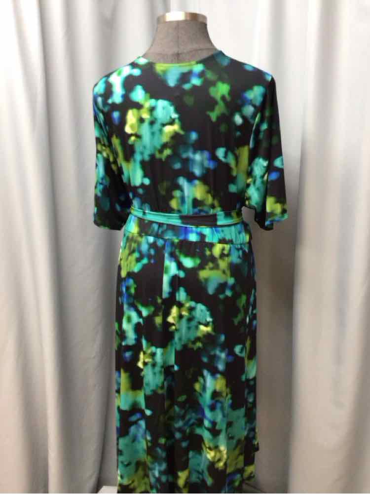 TORRID SIZE 4 X Ladies DRESS