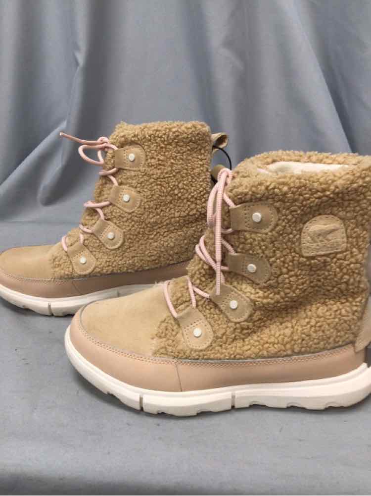 SOREL SIZE 8 Ladies SHOES