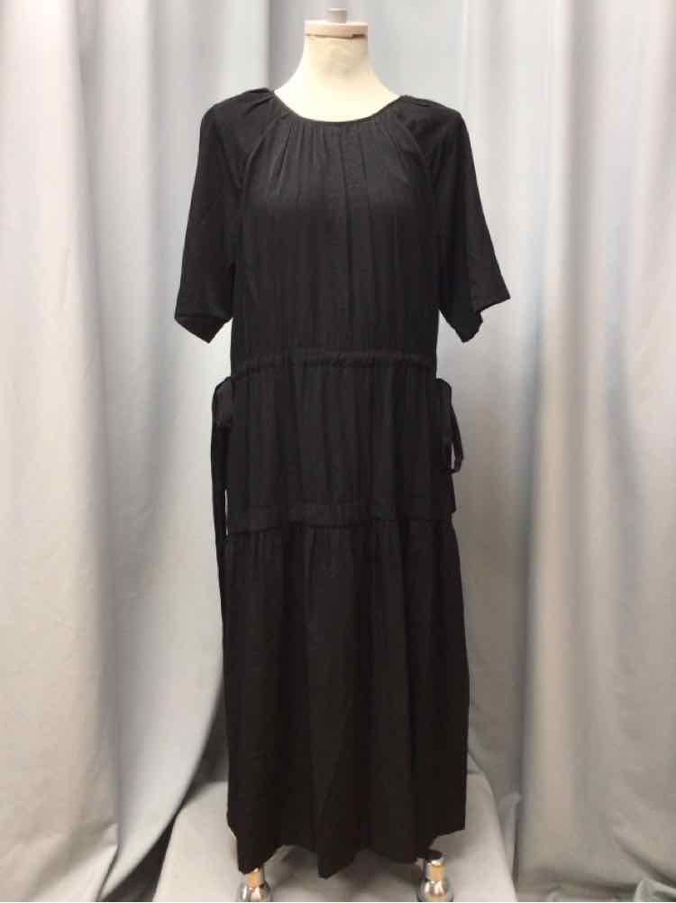 BOHME SIZE SMALL Ladies DRESS