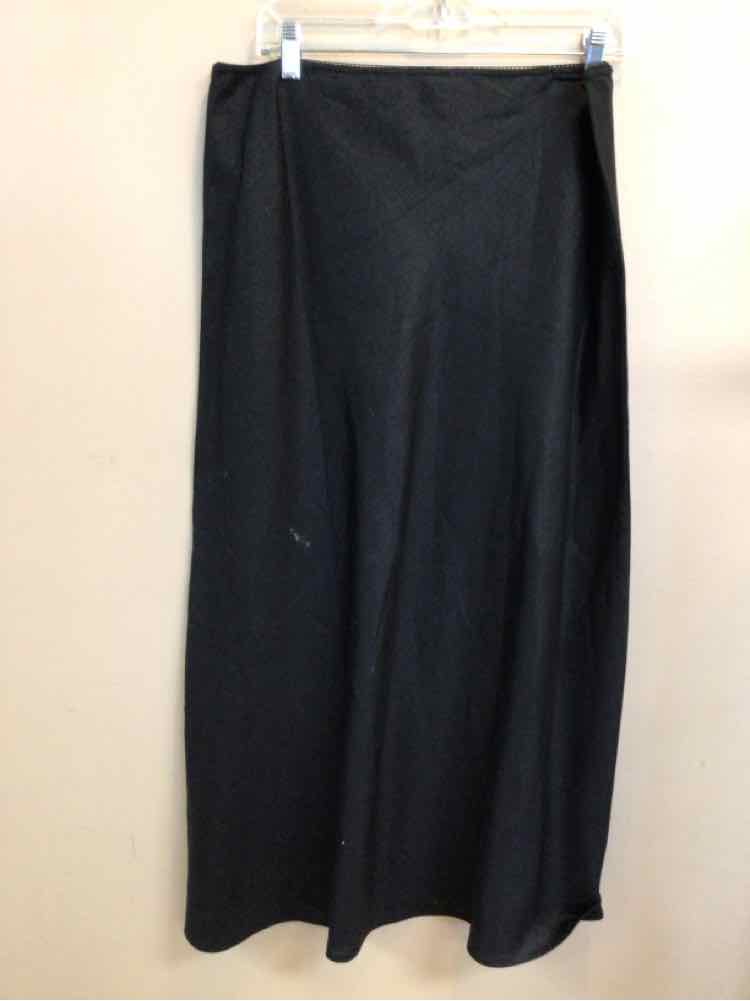 REFORMATION SIZE X LARGE Ladies SKIRT