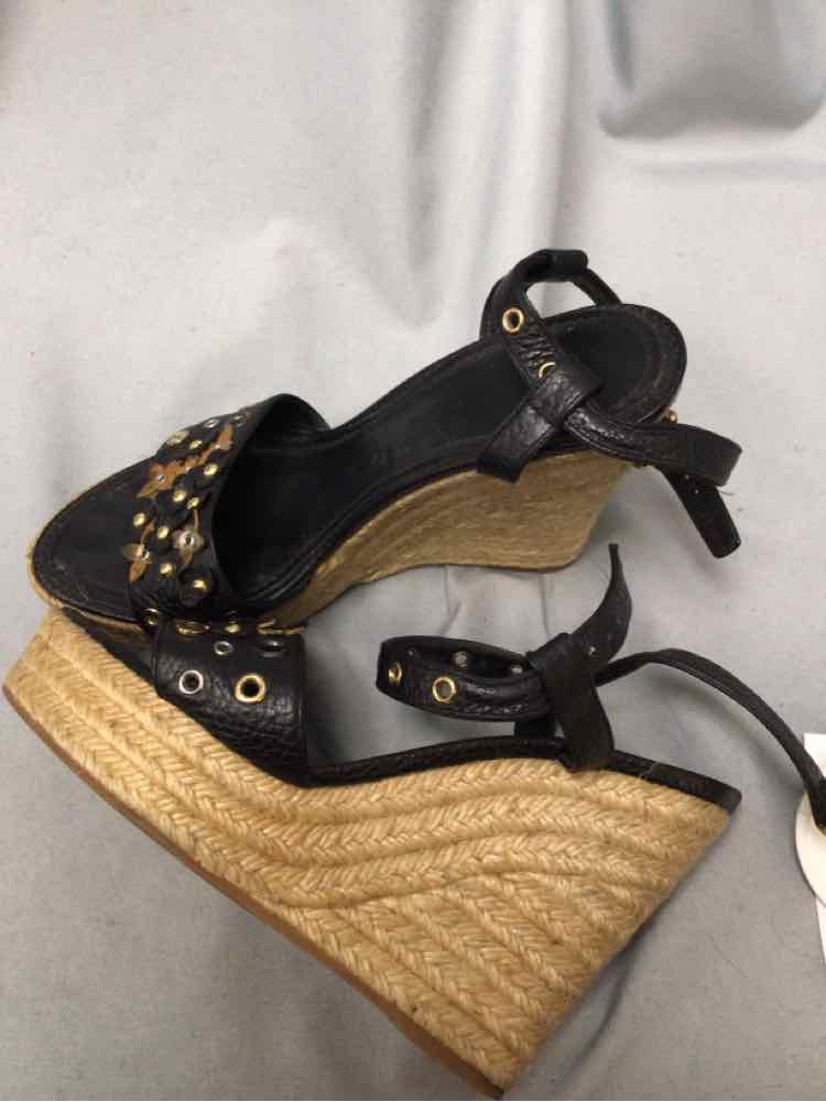 LOUIS VUITTON SIZE 38 Ladies SHOES
