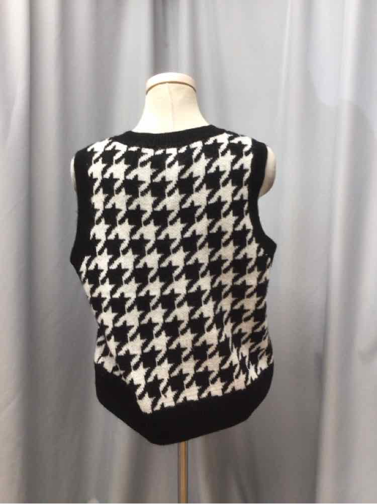 EVEREVE SIZE LARGE Ladies TOP