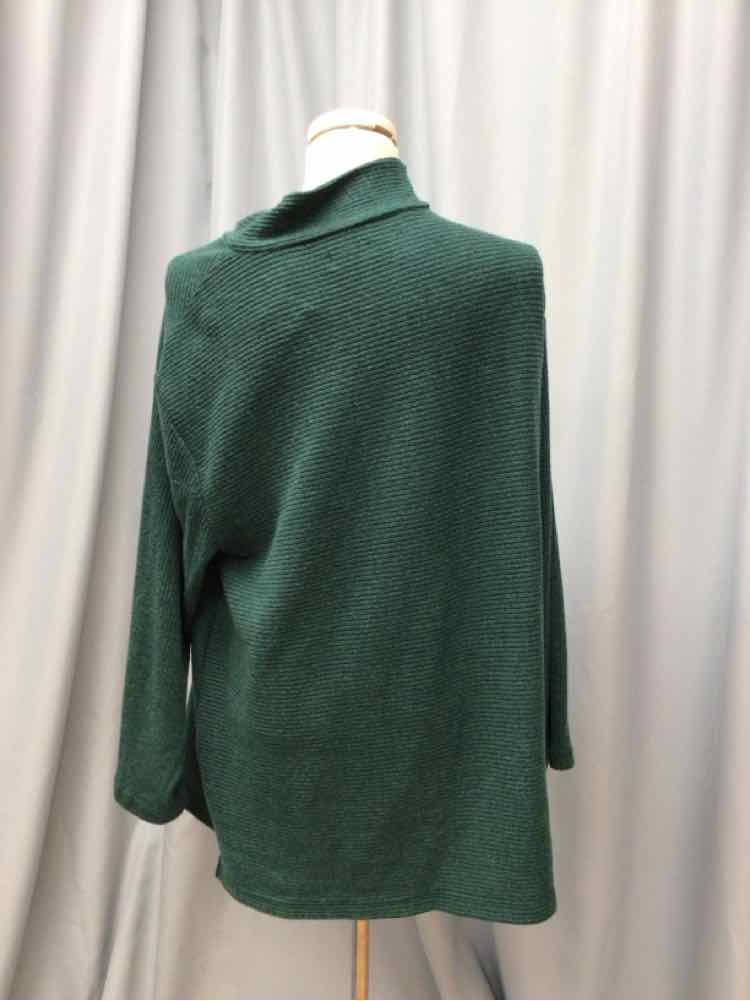 LANE BRYANT SIZE 14/16 Ladies TOP