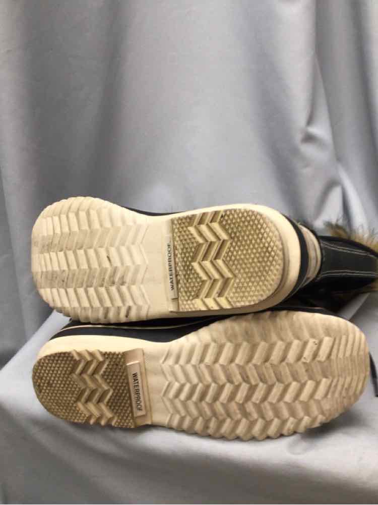 SOREL SIZE 9 Ladies SHOES