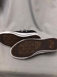 CONVERSE SIZE 8 Ladies SHOES