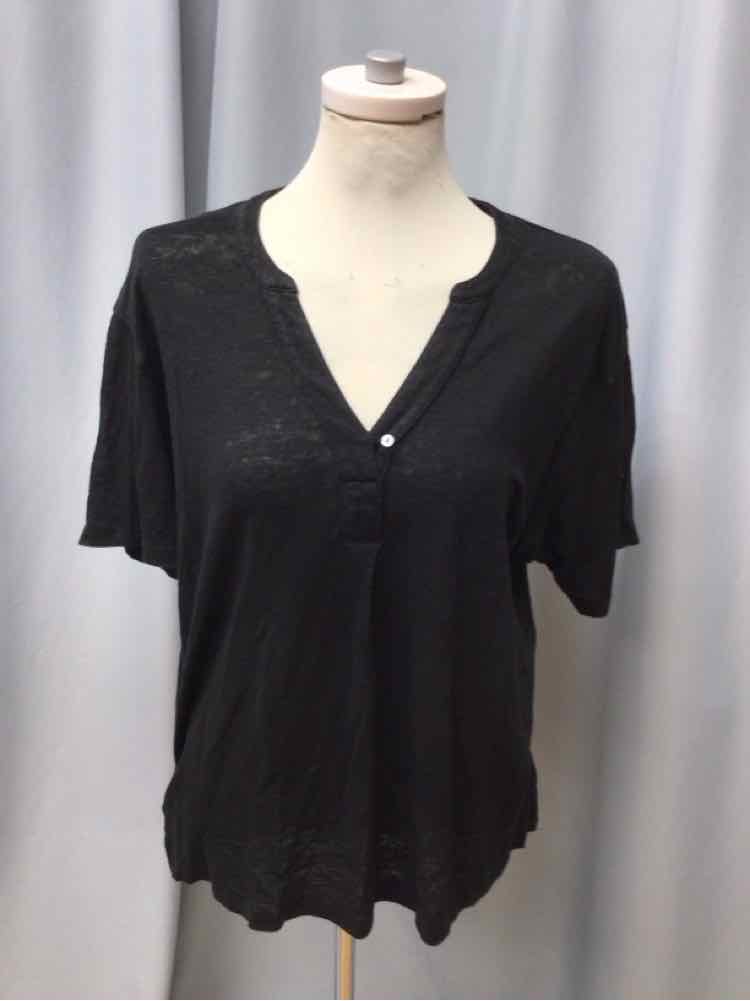 TOMMY BAHAMA SIZE MEDIUM Ladies TOP