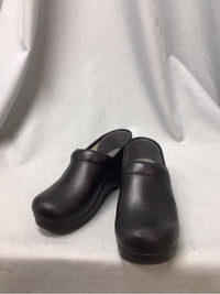 DANSKO SIZE 39 Ladies SHOES
