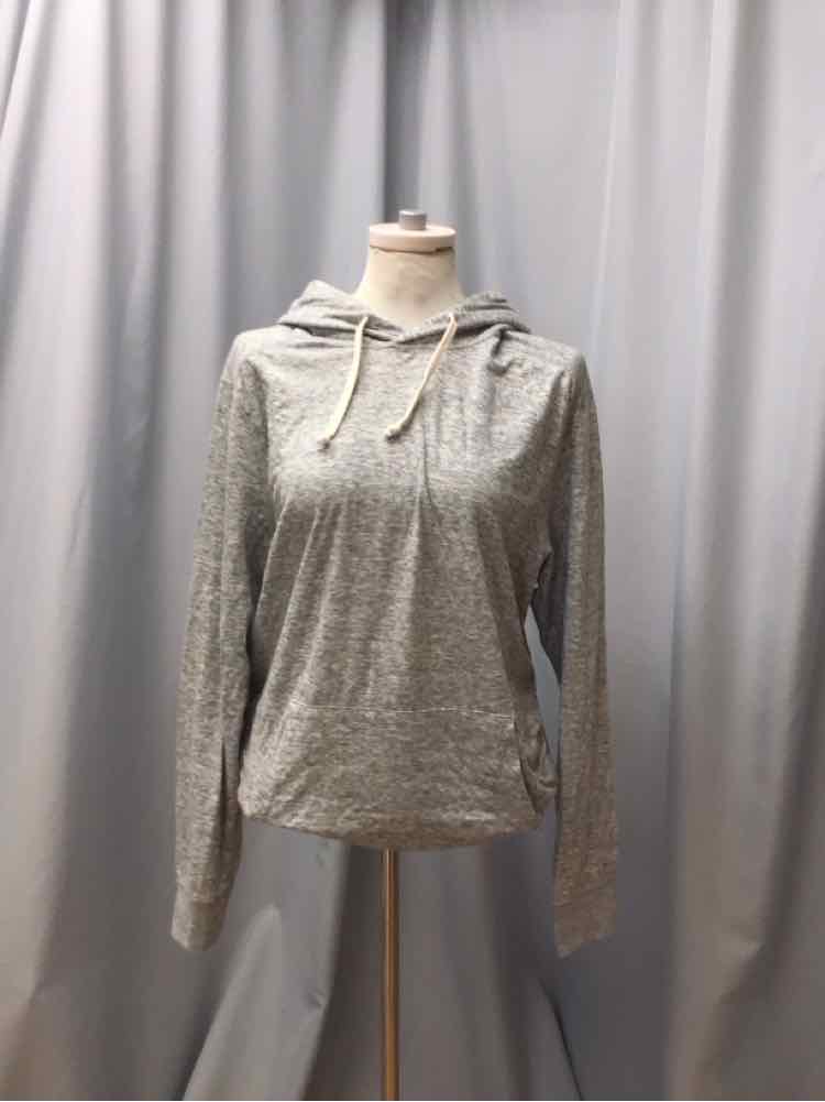 ABERCROMBIE & FITCH SIZE MEDIUM Ladies TOP