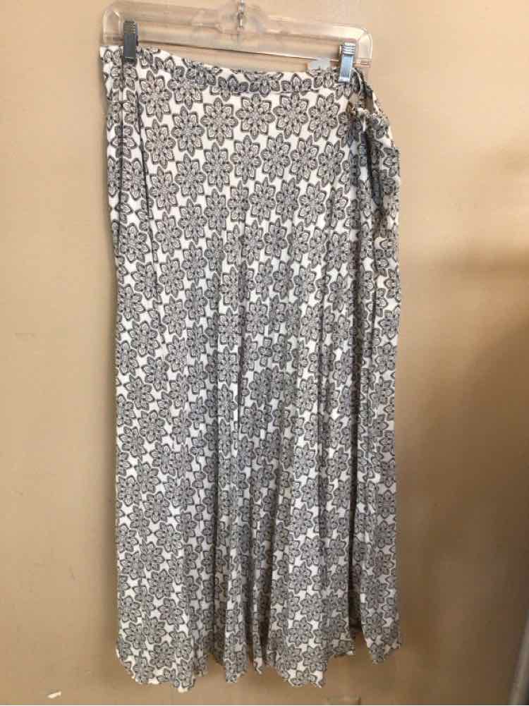 BANANA REPUBLIC SIZE 14 Ladies SKIRT