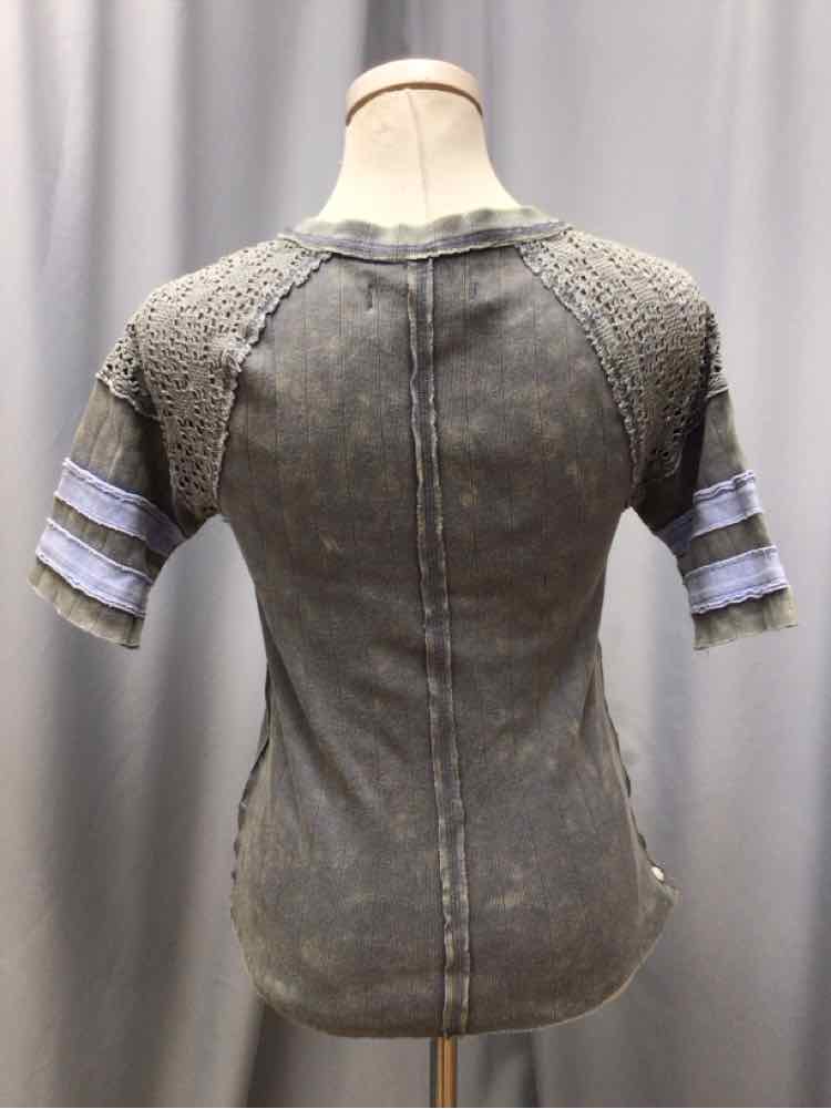 WE THE FREE SIZE MEDIUM Ladies TOP