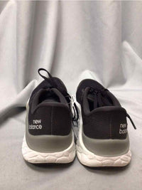 NEW BALANCE SIZE 9 1/2 Ladies SHOES