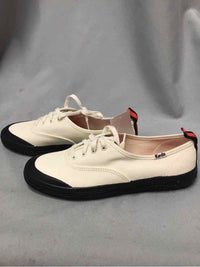 KEDS SIZE 6 1/2 Ladies SHOES