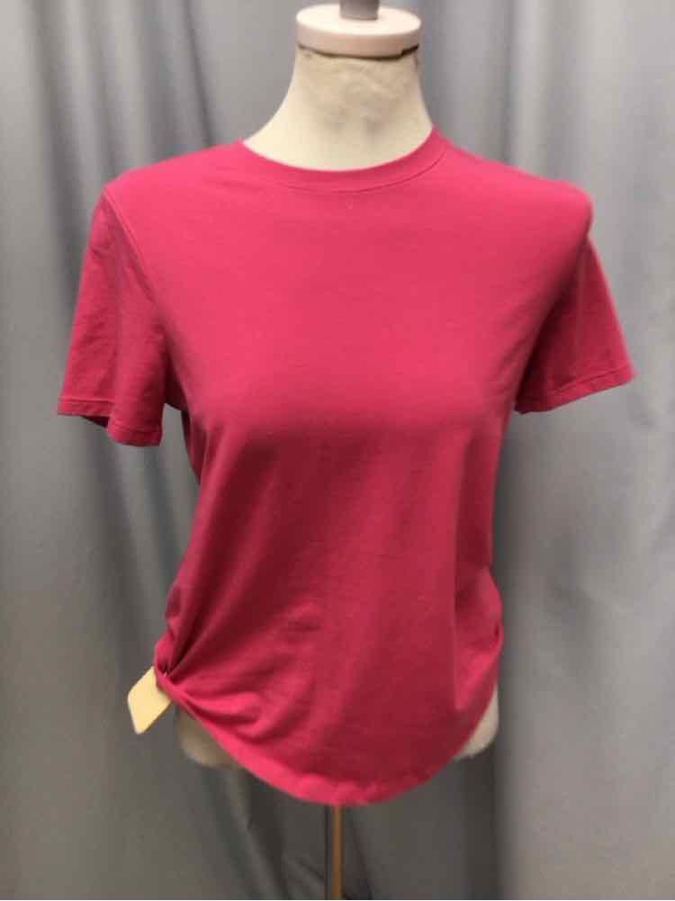 LULULEMON SIZE 4 Ladies EXERCISE