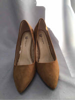 BOSTON DESIGN STUDIOS SIZE 8 1/2 Ladies SHOES