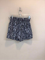 LULULEMON SIZE 6 Ladies EXERCISE