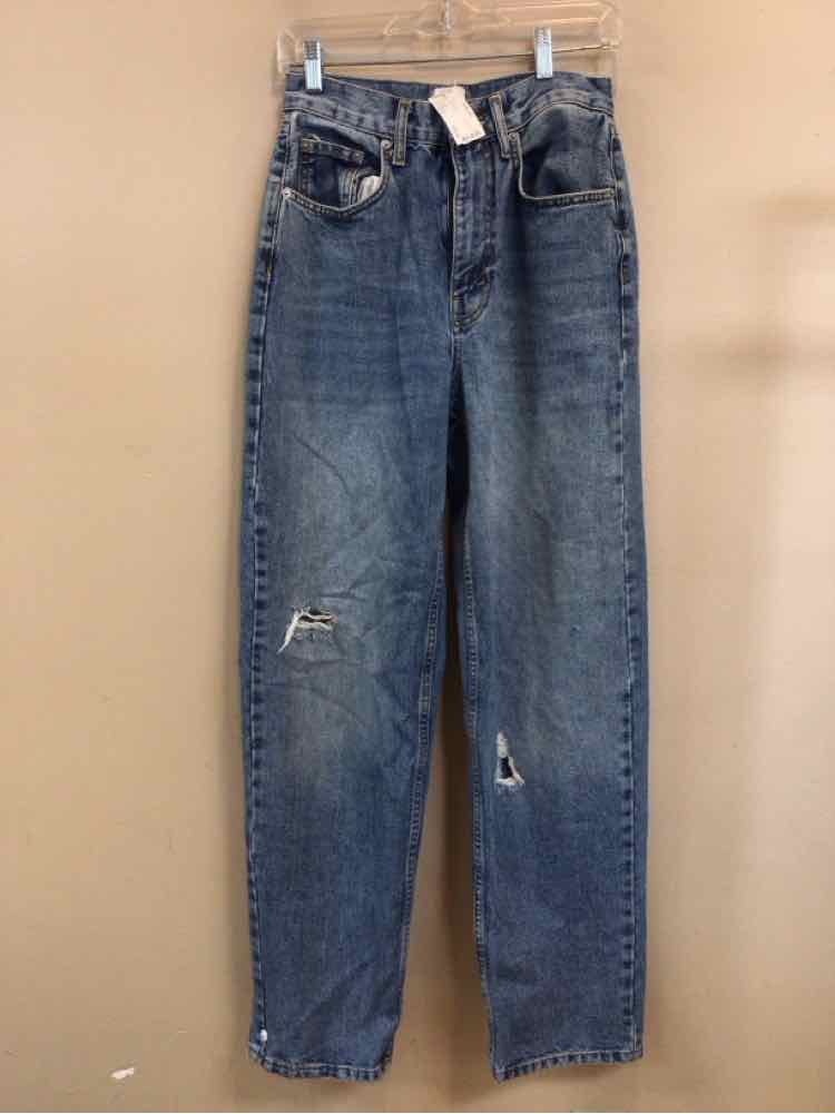 BDG SIZE 27 Ladies JEANS