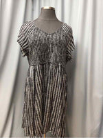 TORRID SIZE 5 X Ladies DRESS