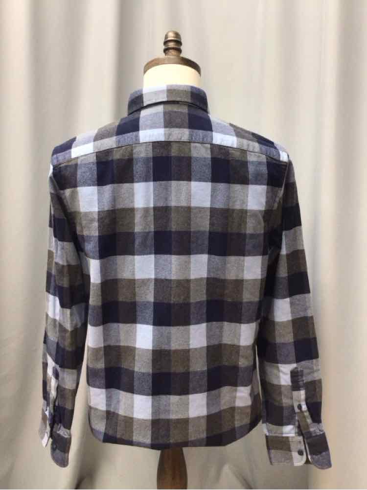 SIZE MEDIUM TUCKERNUCK Men's SHIRTS