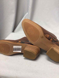 VINCE CAMUTO SIZE 8 1/2 Ladies SHOES