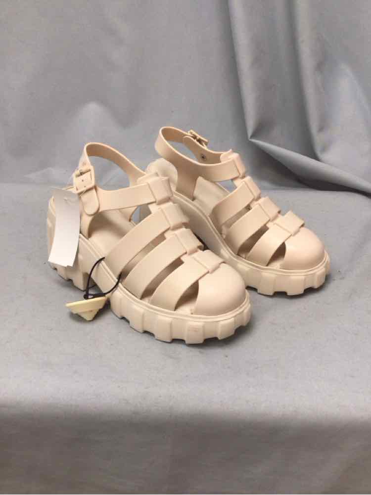 MELISSA SIZE 8 Ladies SHOES