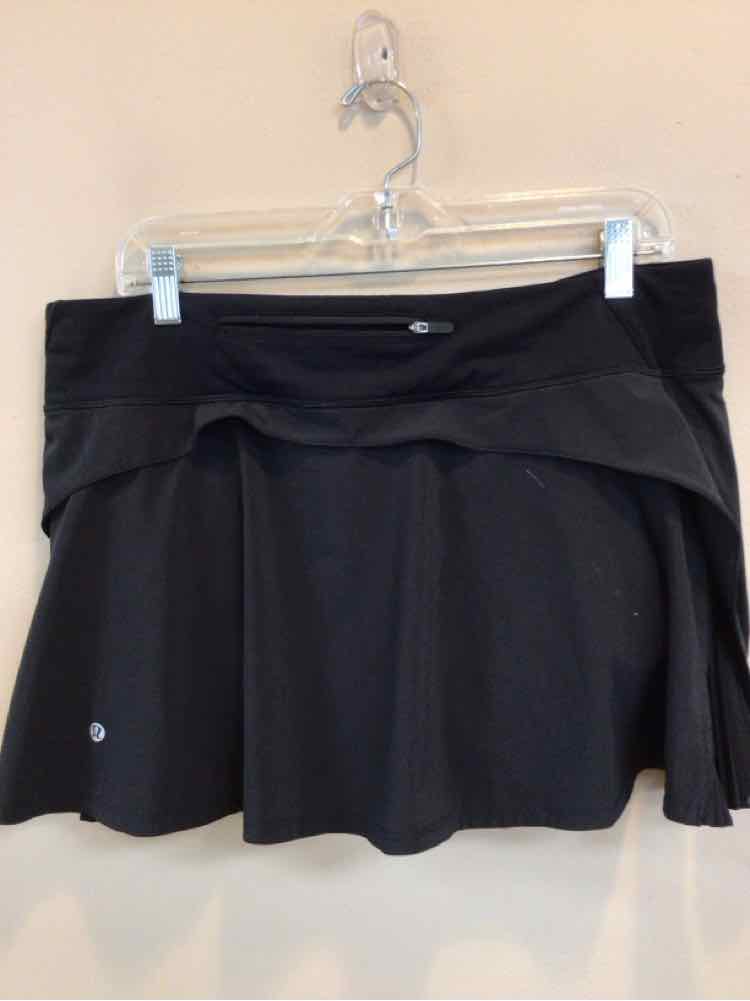 LULULEMON SIZE 12 Ladies EXERCISE