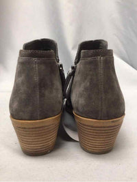 1 STATE SIZE 9 1/2 Ladies SHOES
