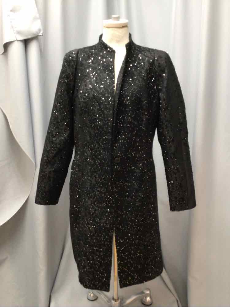 WHITE HOUSE BLACK MARKET SIZE MEDIUM Ladies COAT