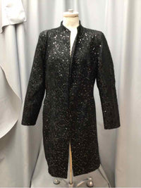 WHITE HOUSE BLACK MARKET SIZE MEDIUM Ladies COAT