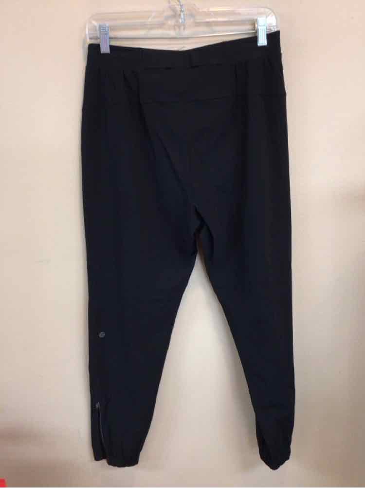 SIZE MEDIUM LULULEMON Men's PANTS